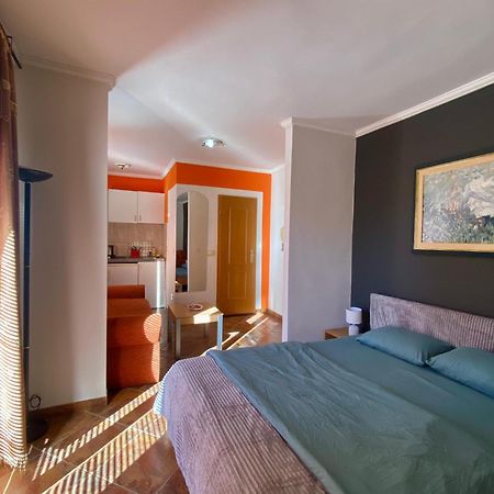 Markovic Aparthotel - Budva Becici Hotel Ngoại thất bức ảnh